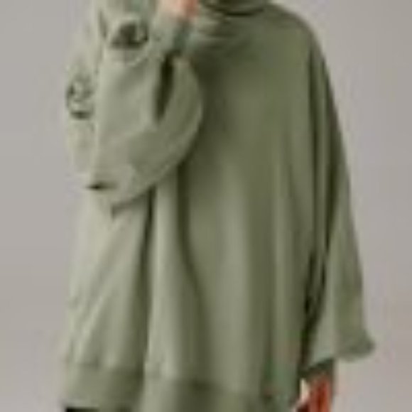 Whisper Oversize Turtleneck Sweatshirt - "price is for 2 of them" - Picture 5 of 13